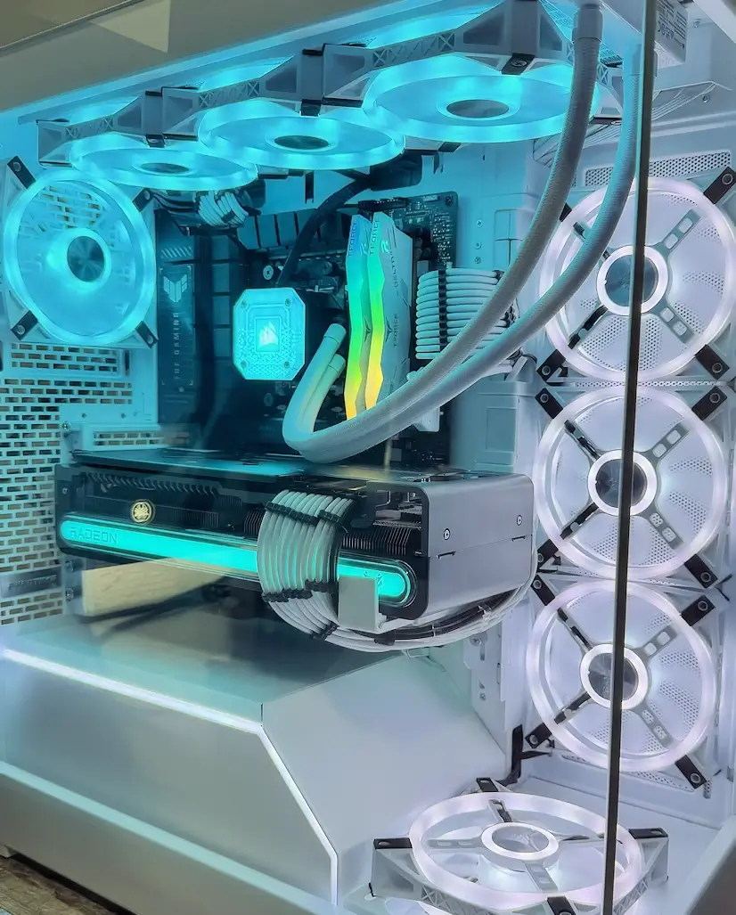 Montaje Gaming PC Phanteks Soto del Real
